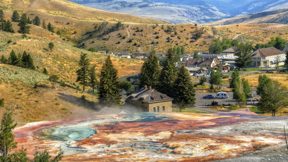 Best National Parks For RVers To Visit This Summer