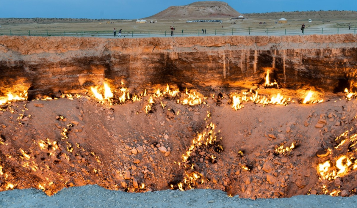 14 Weird Facts About The Gates Of Hell In Turkmenistan, image size:1200x700