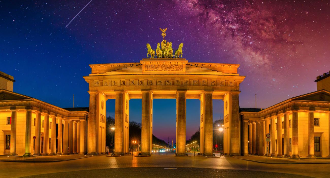 Know The History & Symbolism Behind Berlin's Famous Brandenburg Gate