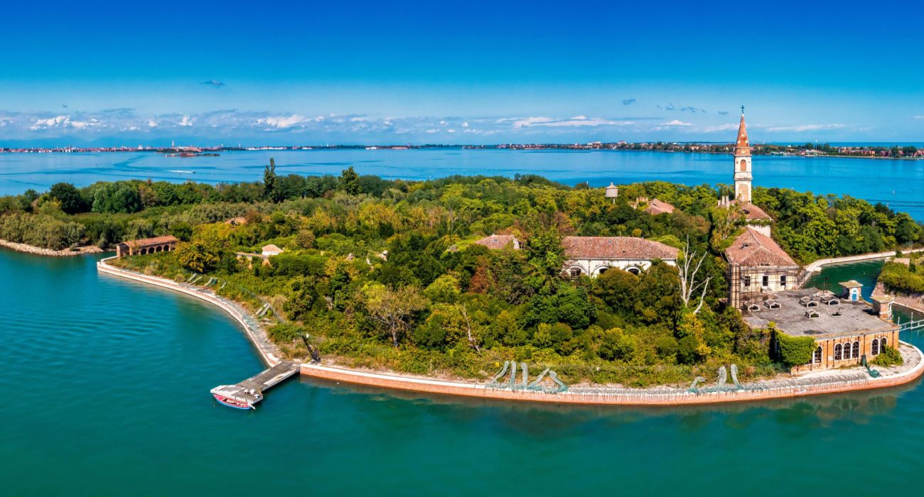 8 Forbidden Places You Can't Visit