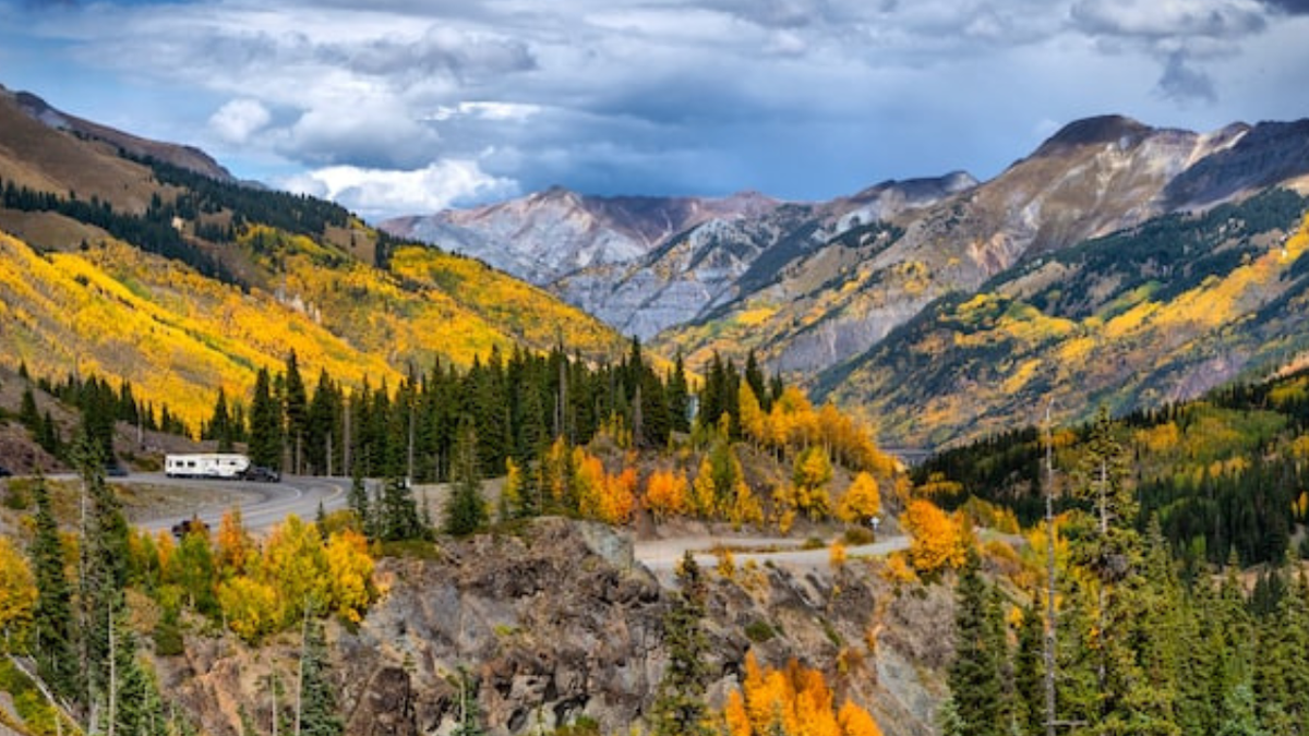 Exploring America's Backroads: 10 Affordable Road Trips To Scenic Small ...
