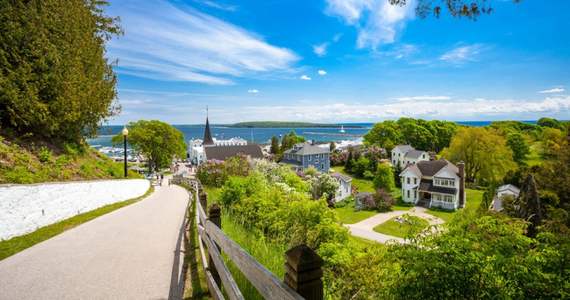 10 Best Places To Travel In The U.S. In May