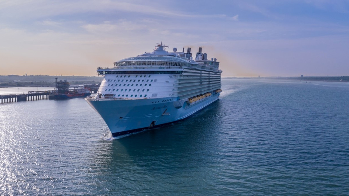 10 Best Cruises For A Perfect Spring Break Getaway