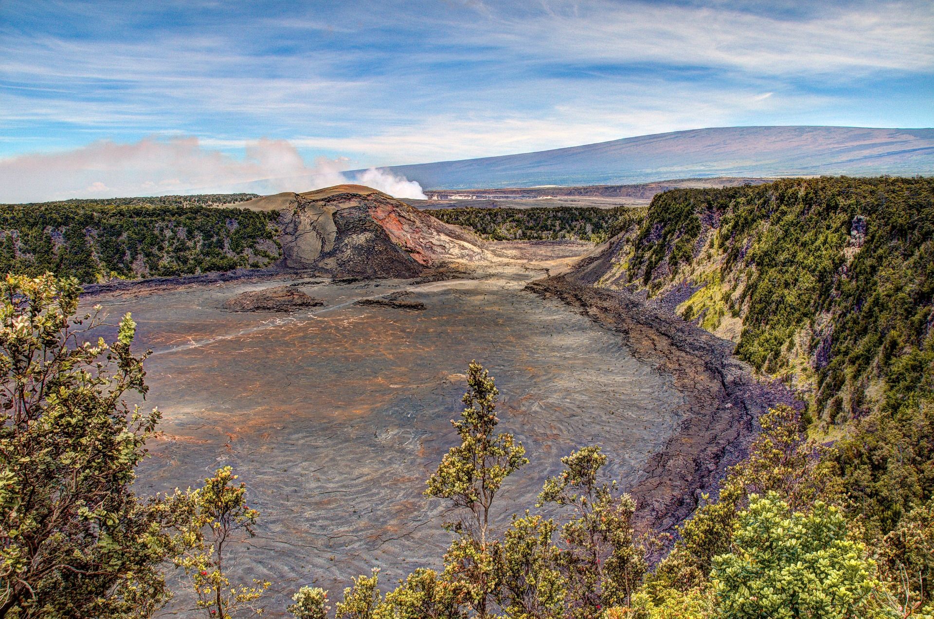 Visitors Can Now Watch Churning Lava Inside An Active Crater As Kīlauea ...