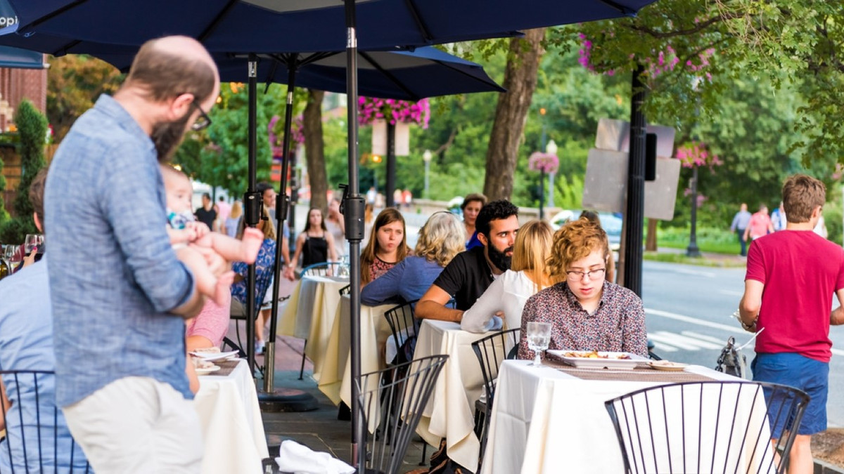10 Ways To Discover Washington D.C.'s Vibrant Culinary Scene