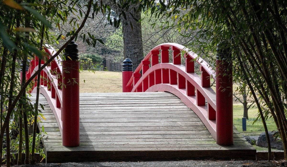 Strolling Through The Memphis Botanic Garden Is A Visual Treat For All Senses