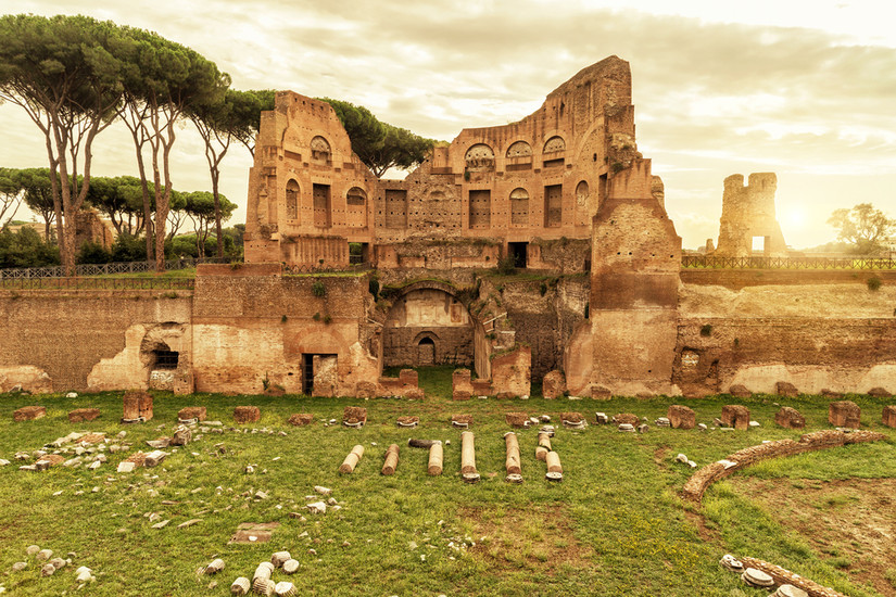 Guide To The Ruins Of Rome's Famous, Centermost Palatine Hill