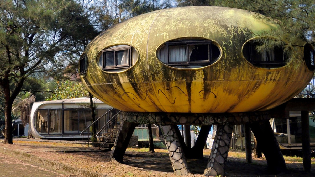 UFO Houses: What Makes Wanli UFO Village So Unique (& It Has Nothing To ...
