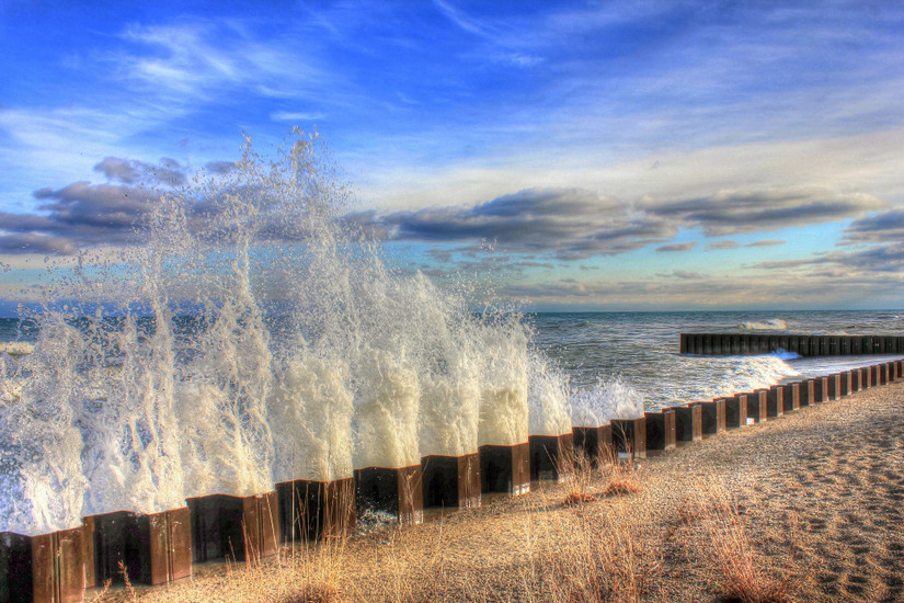 10 Beaches In & Around Chicago That Make This State Feel Less Landlocked