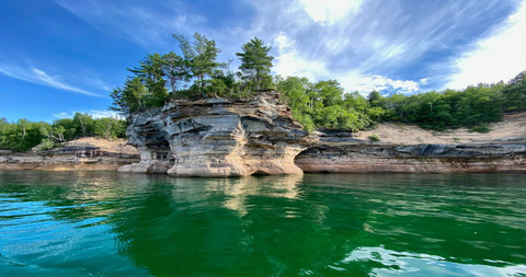 Blue Rocks Michigan Check Out These 10 Michigan Lakes With Sandy Beaches
