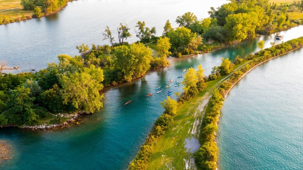 Skip The Lake: 10 Most Beautiful Riverside Beaches In The U.S.