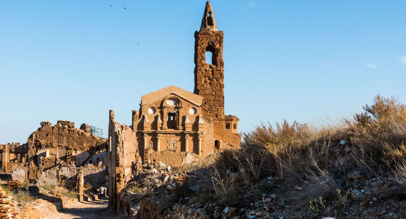 the-ruins-of-belchite-town-on-