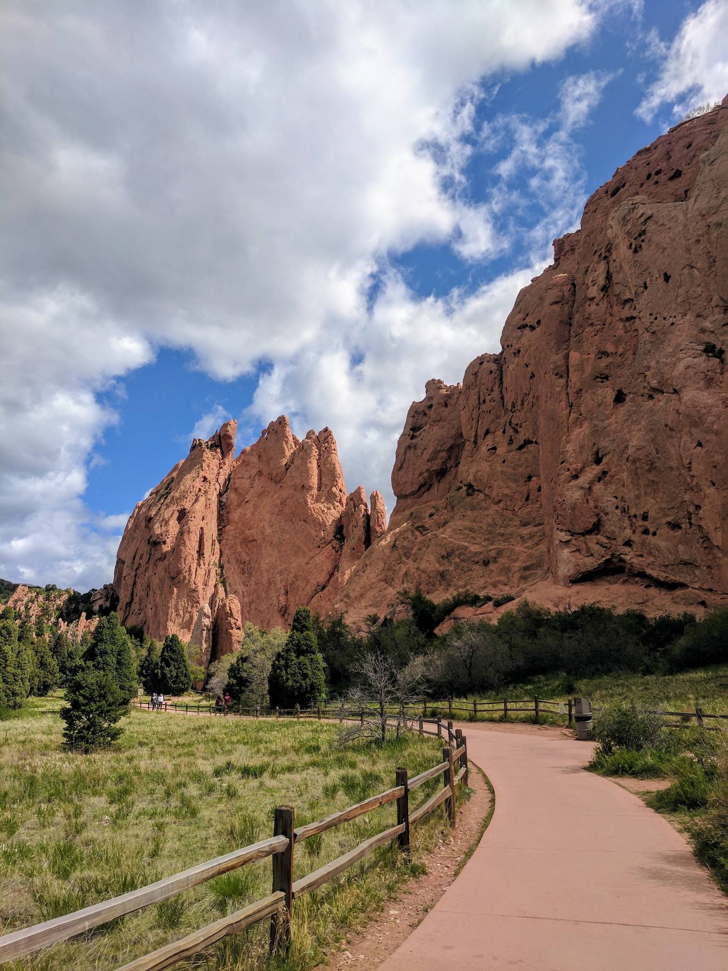 Hike Colorado's Most Scenic Park On This 1-Mile Trail