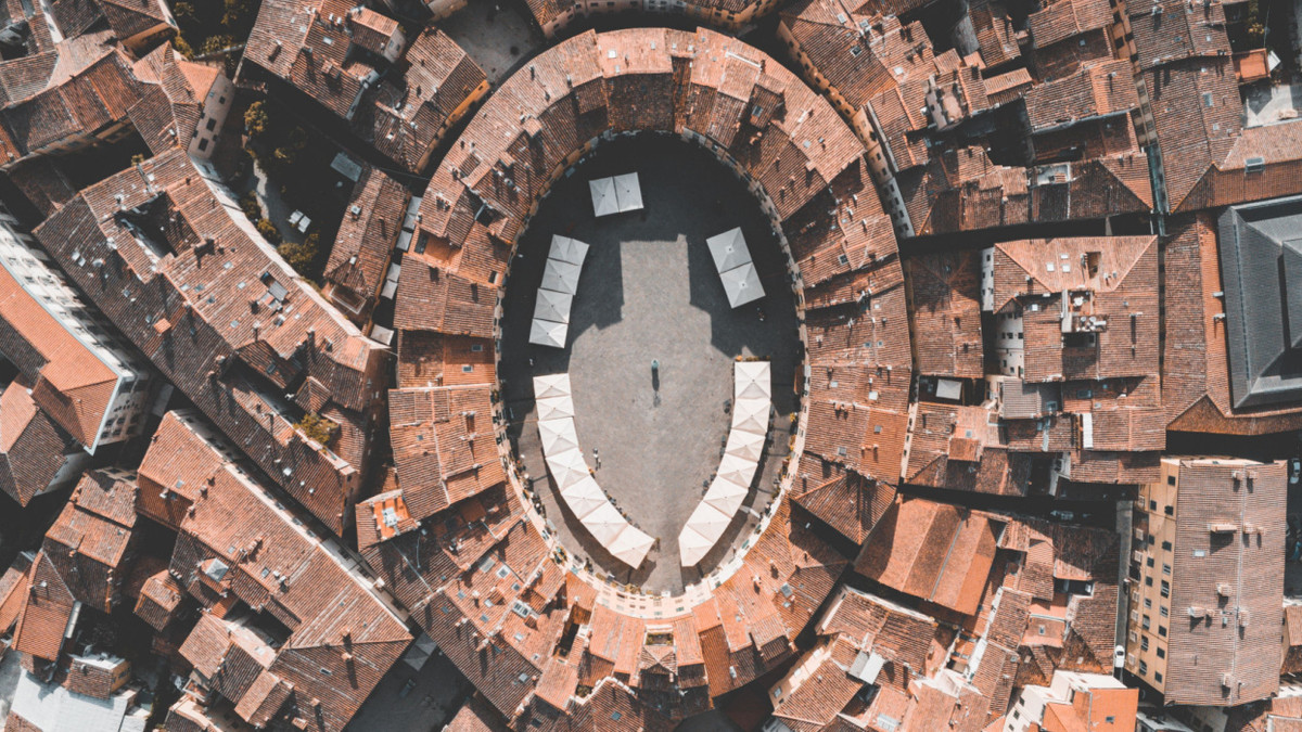 This Walled Medieval Italian City Has A Square With Elliptical ...