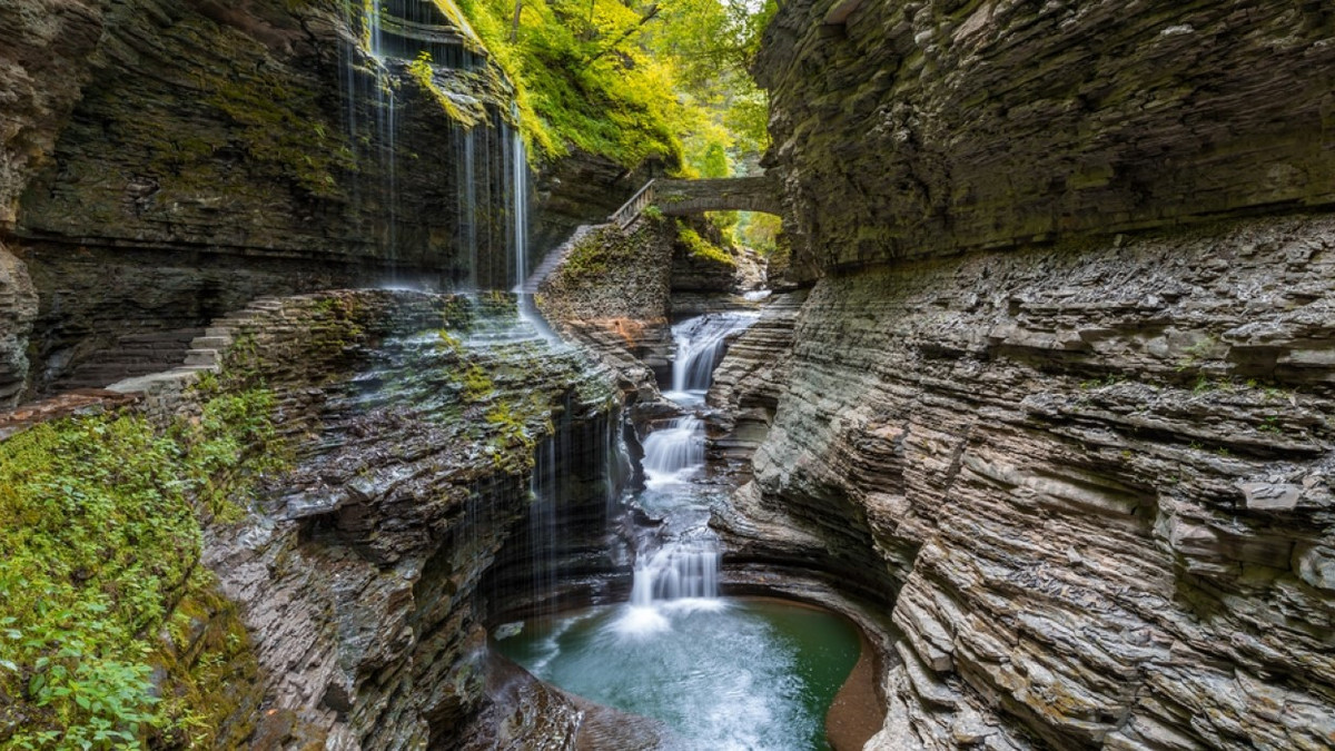 Finger Lakes Trail: A Guide To The Most Scenic Fall Foliage Spots On ...