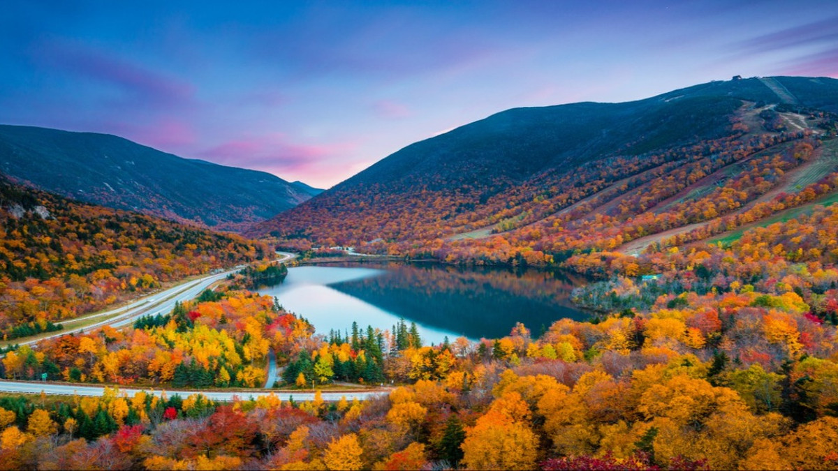 10 Most Affordable Towns To Visit In New England During The Fall