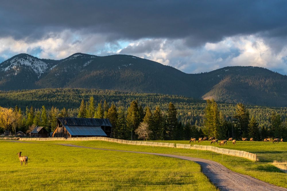 12 Rustic Towns In The US For A Nature Escape