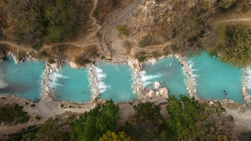 Las Grutas De Tolantongo: How To Visit Mexico's Stunning Mountainside ...