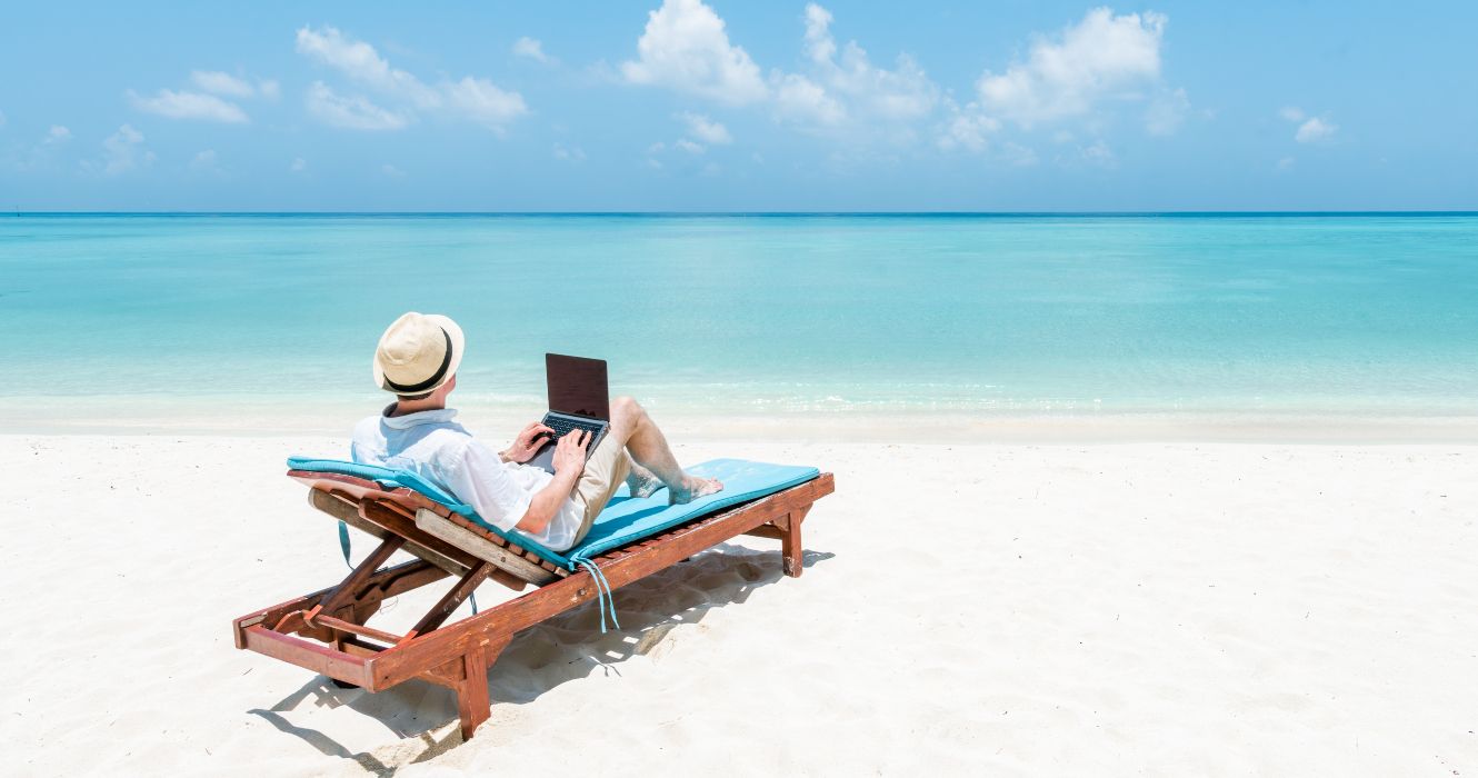 The Complete Digital Nomad Fitness Guide (2025 Edition)
