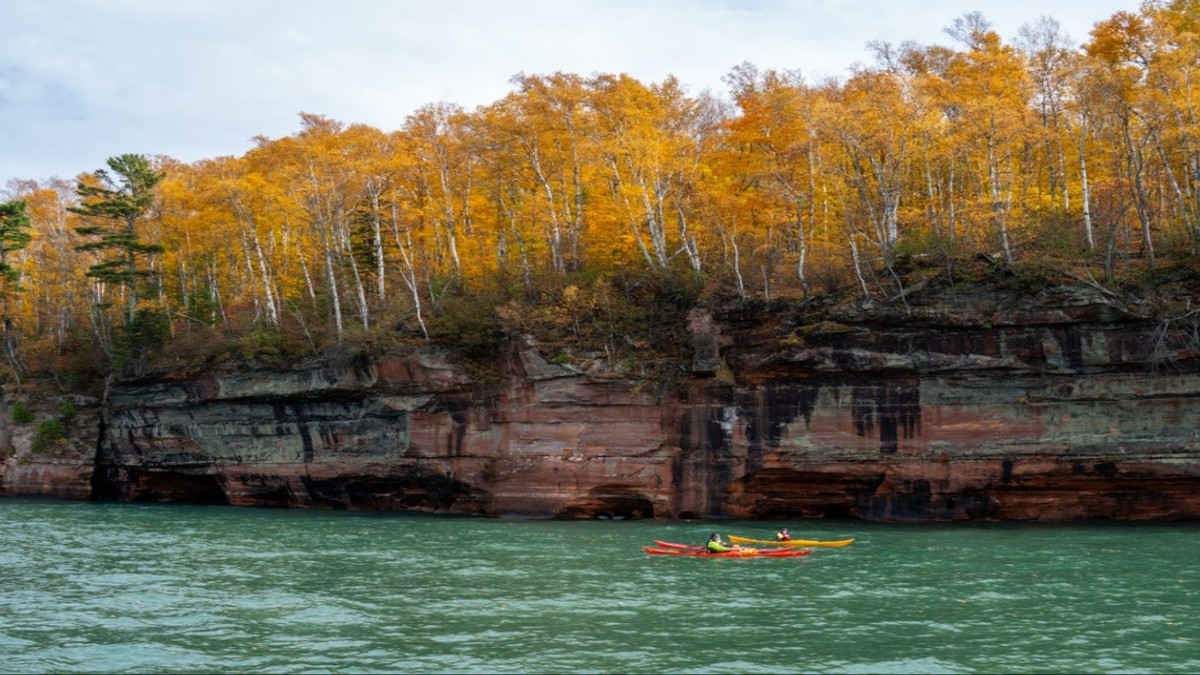 Fall Is Underrated In Wisconsin: 10 Scenic Places To See Fall Foliage