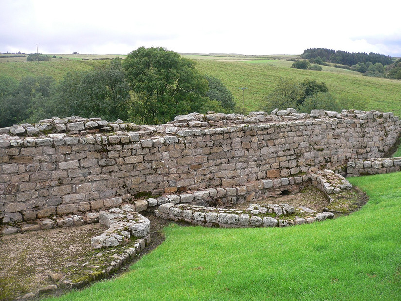 Here Are 10 Famed Roman Forts To See In England