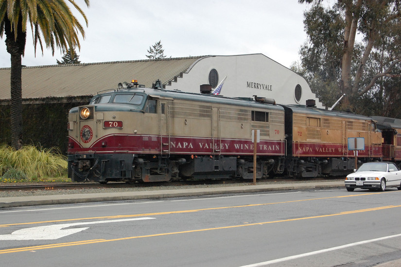 This Is One Of The Most Festive Holiday Train Rides In California