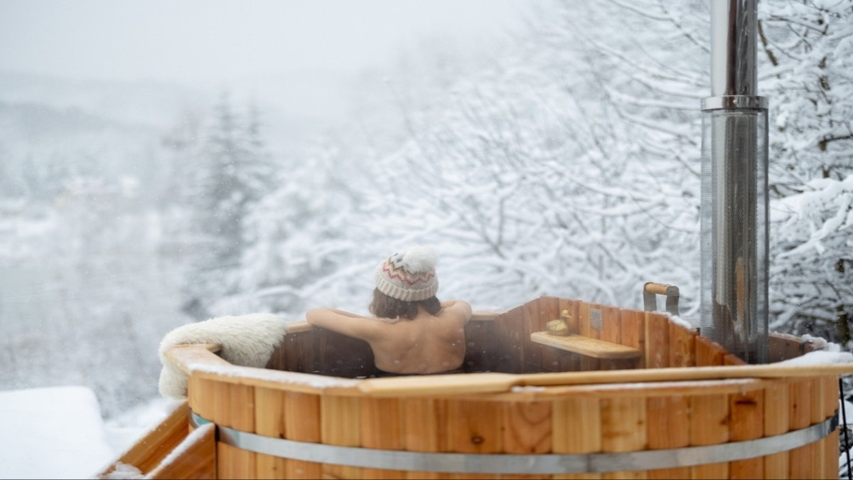 Stay Cozy This Winter At One Of New England's 10 Best Hot Springs