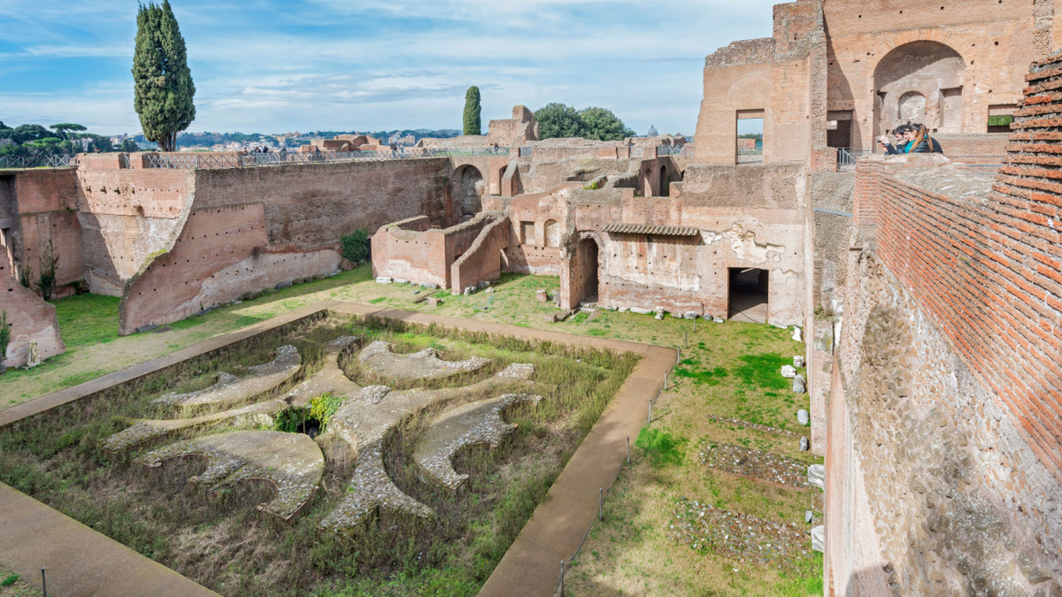 Tour The House Of Augustus (The Ancient Home Of The Powerful Roman Emperor)