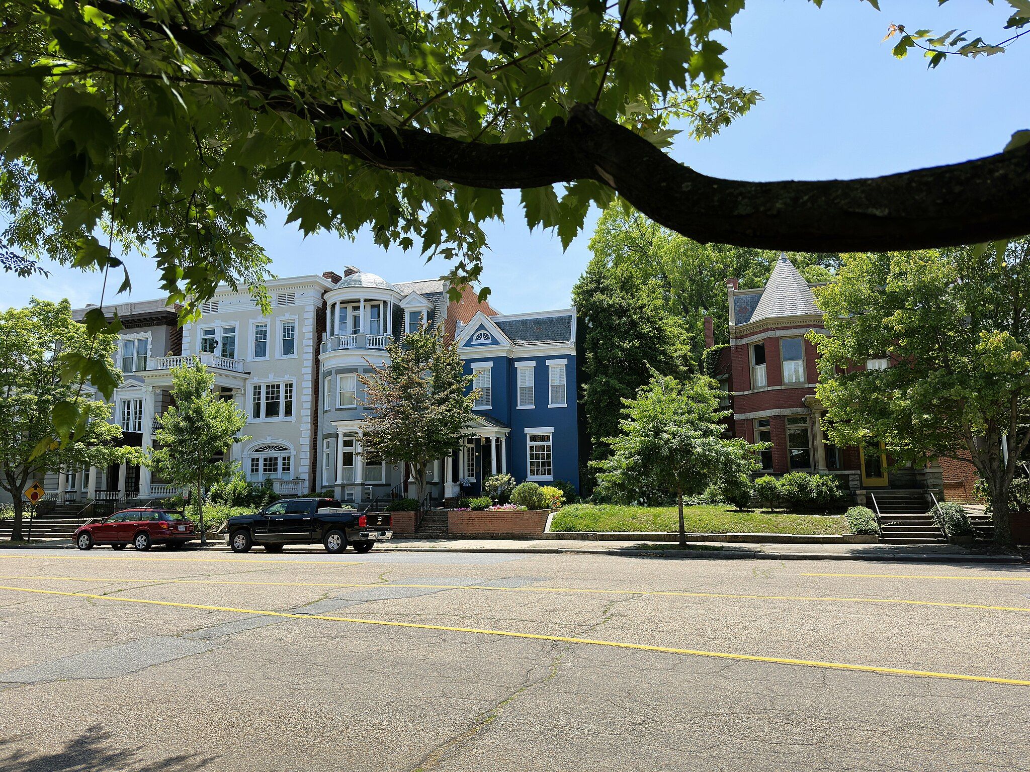 7 Hidden Gem Cities In The US For Retirement Affordability