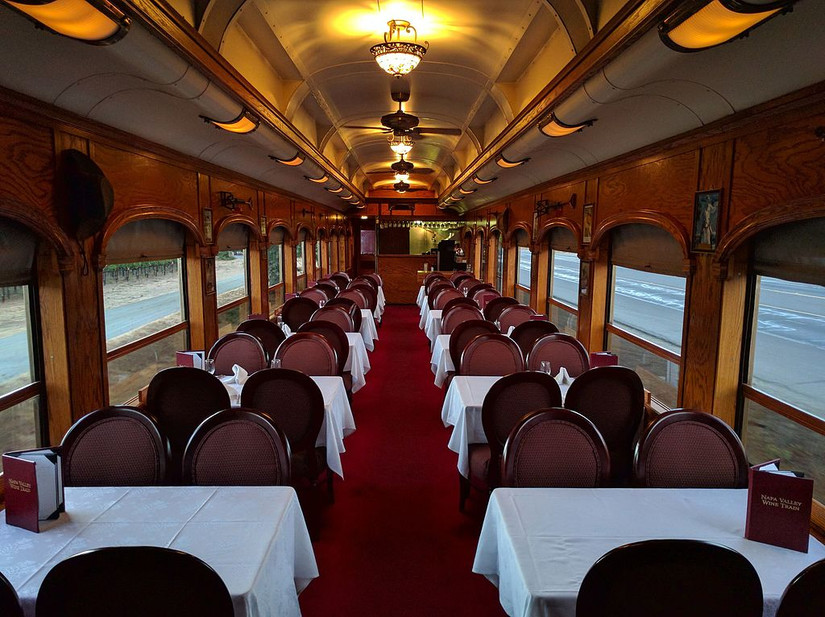 This Is One Of The Most Festive Holiday Train Rides In California