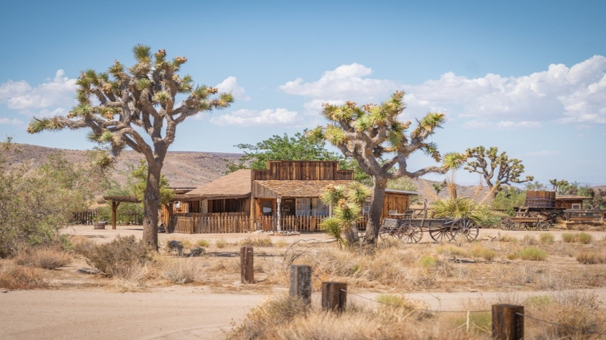 These Are 10 Of The Best Historic Downtowns In California