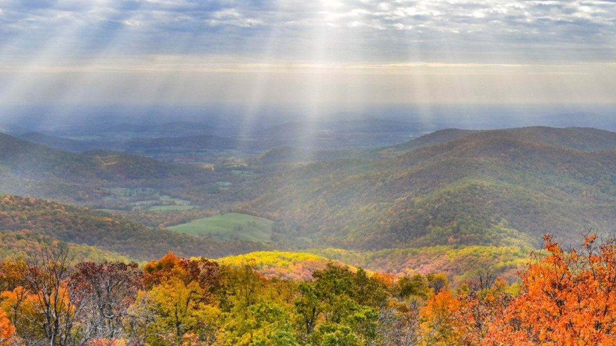 10 Prettiest U.S. Places To Visit During The Month Of November