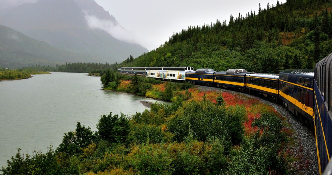 denali-star-traveling-around-a