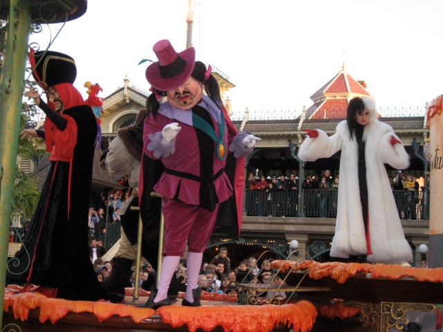 12 Things To Do At Disney If You Hate Rides
