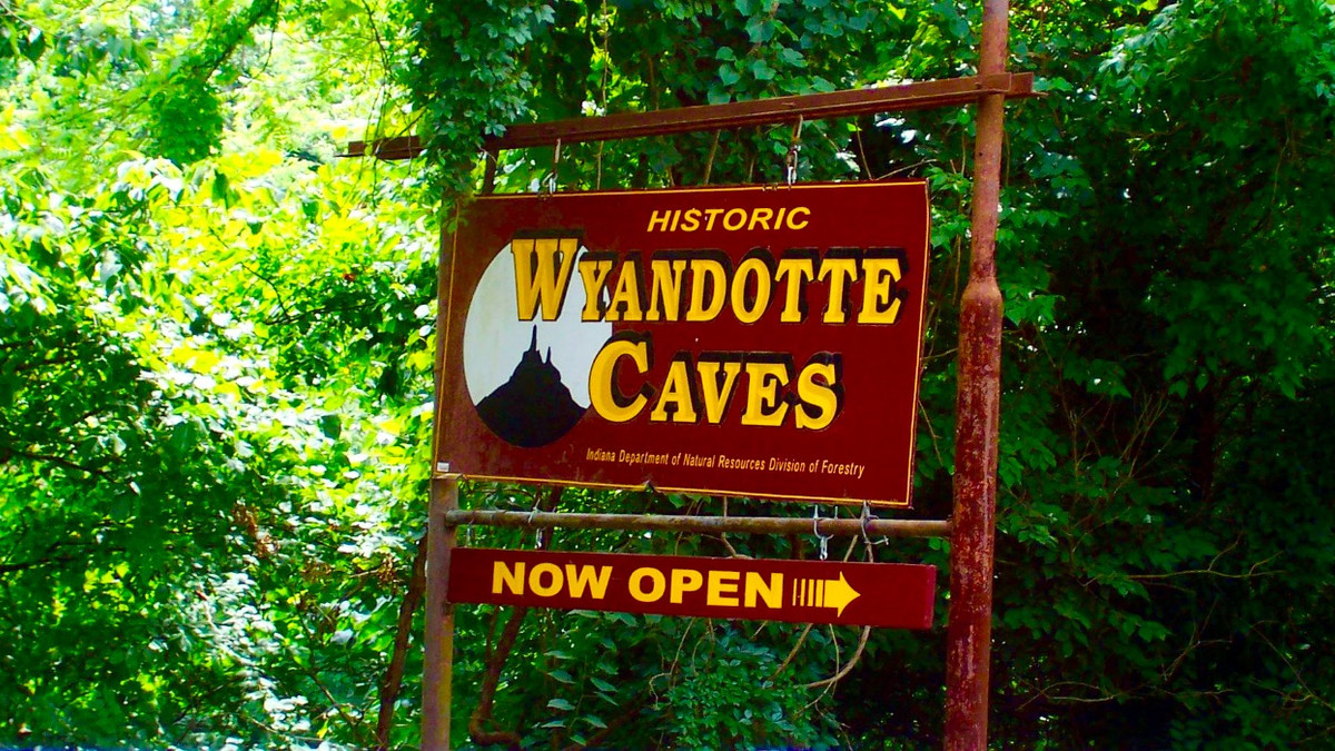 Wyandotte Caves: Tour These Ancient Caves Mined By Native Americans For ...