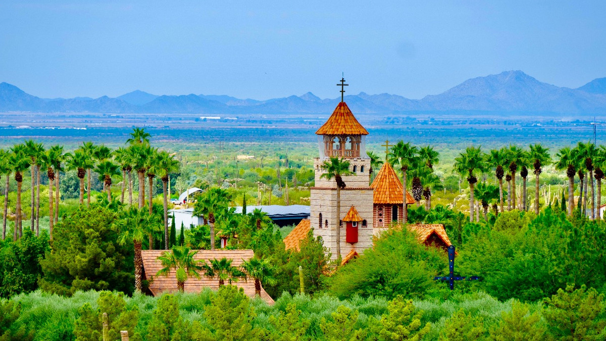 10 Scenic Small Towns To Retire In Arizona