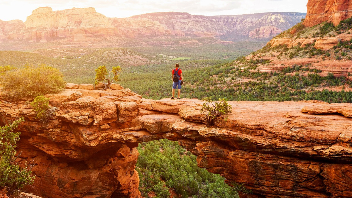Devil’s Bridge, Sedona: How To Hike This Harrowing Rock Ledge