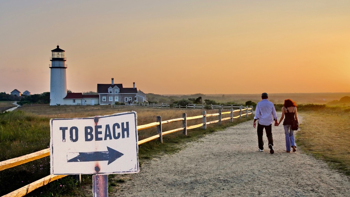 10 Spring Break Vacations For Couples That Cost Less Than $100 Per Day