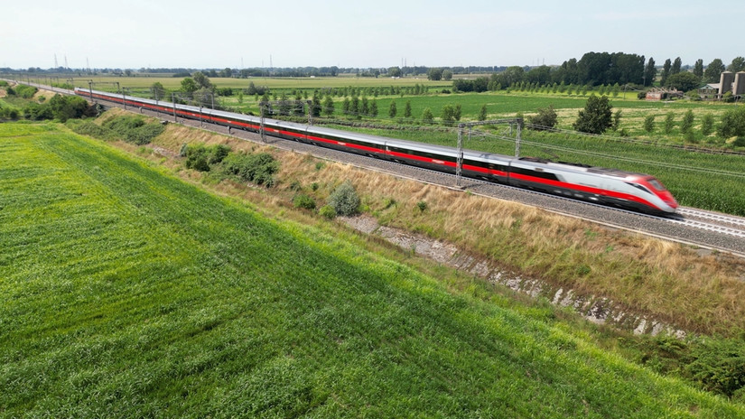 10 Fastest High-Speed Trains Around The World