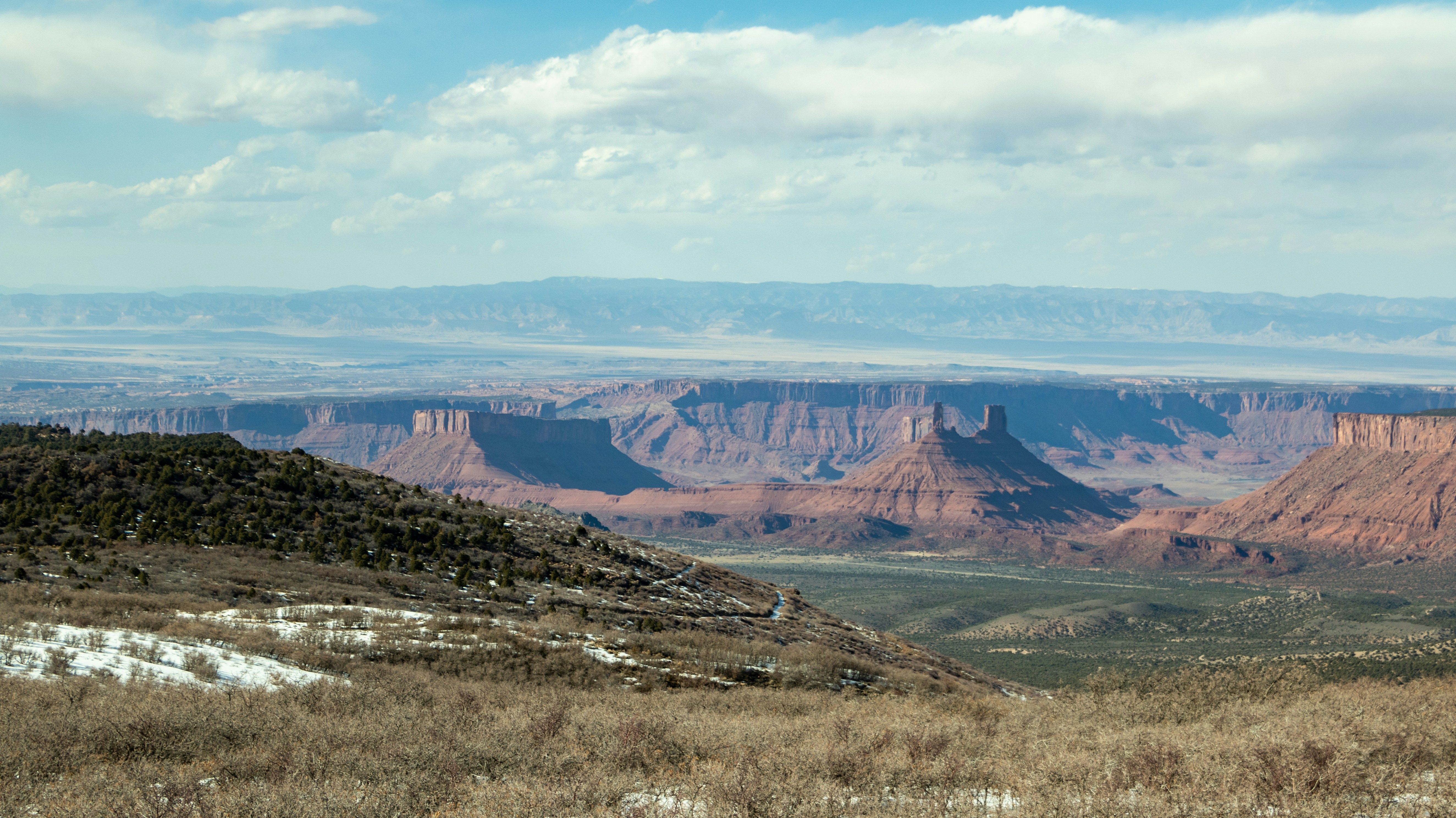 7 Scenic Small Towns In Utah Just Outside National Parks