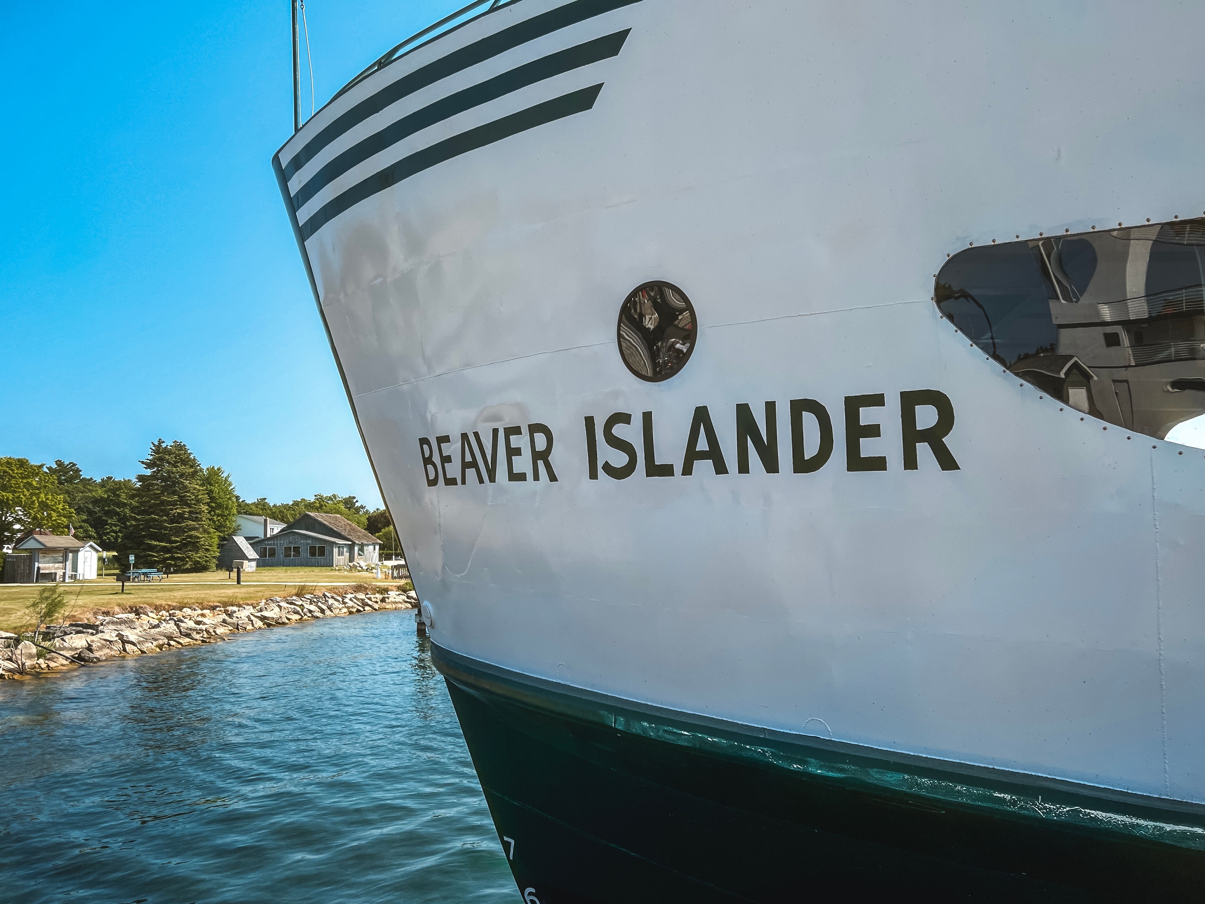 7 Affordable Islands To Retire In The US