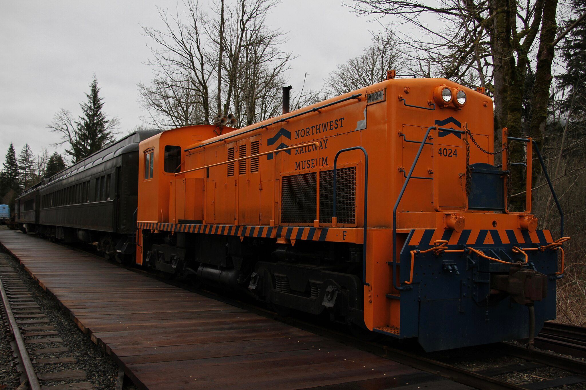 7 Scenic Train Tours In The Pacific Northwest For Fall Foliage