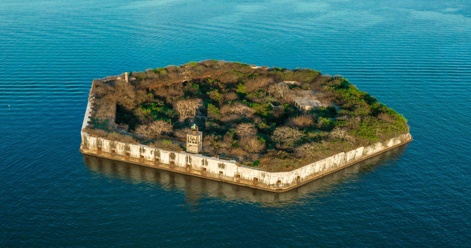 America's Abandoned Artificial Island Fort Is Entirely Off Limits