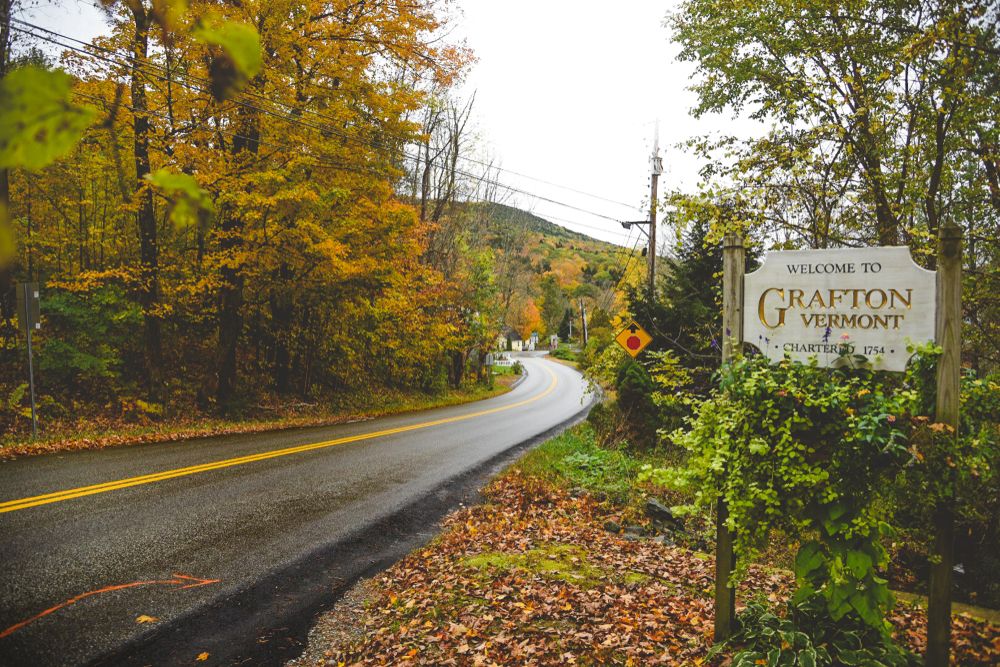 7 Of The Least-Crowded Towns In Vermont To Catch Fall Foliage