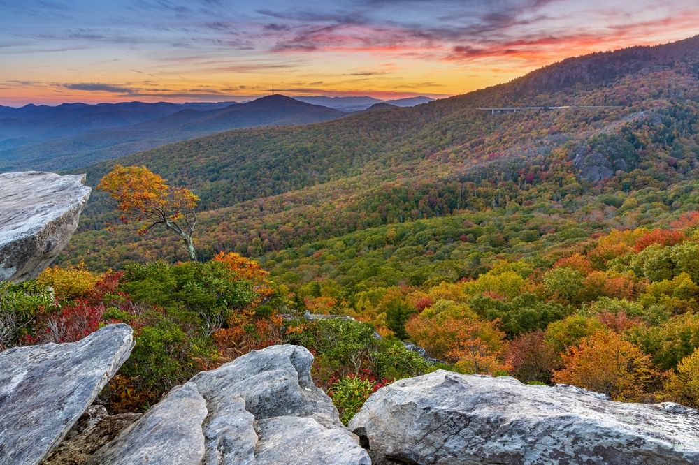 6 Underrated, But Scenic Stops Along The Blue Ridge Parkway