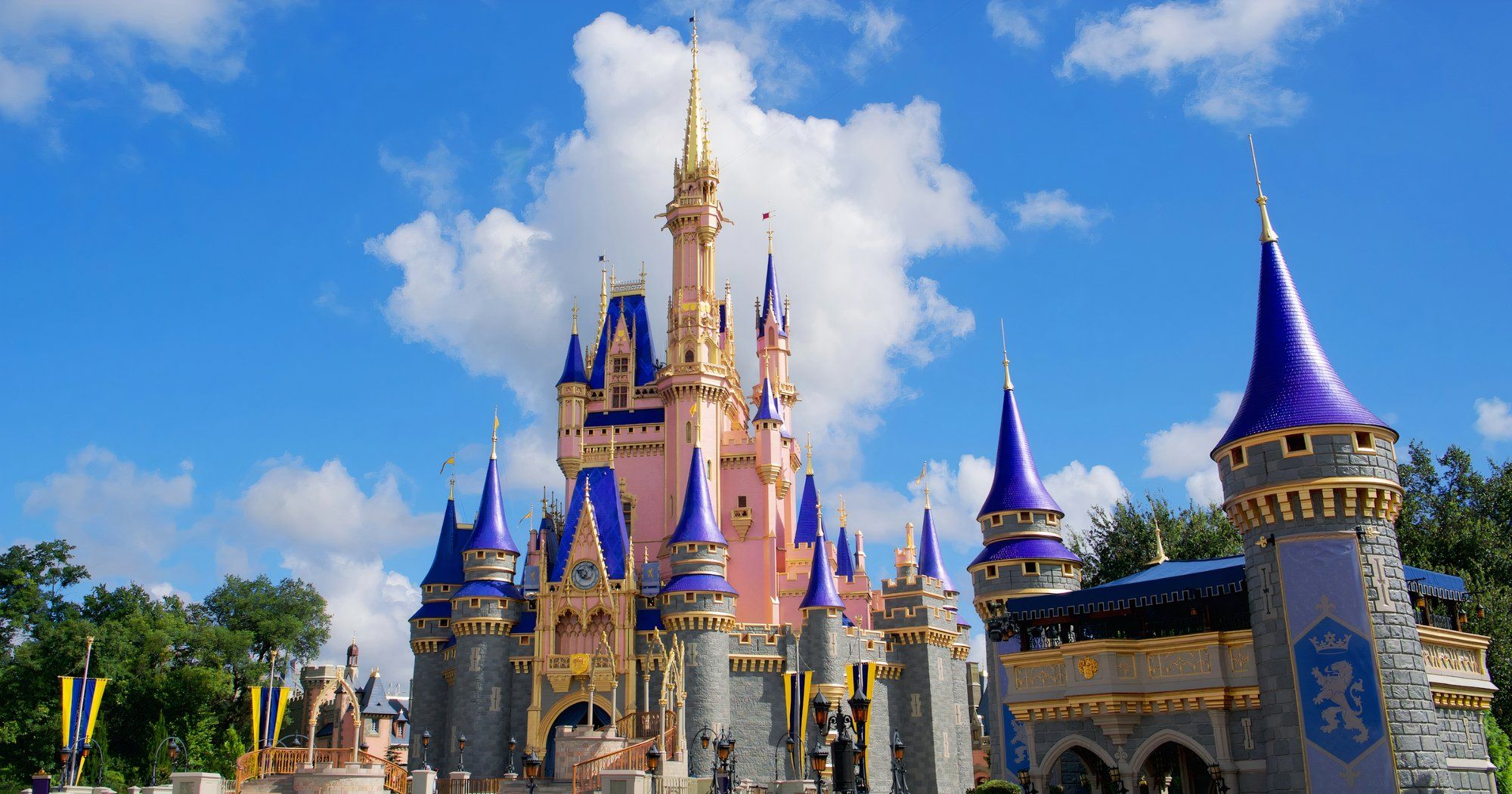 How To Save Up To 35% At Disney World Resorts In Spring And Fall