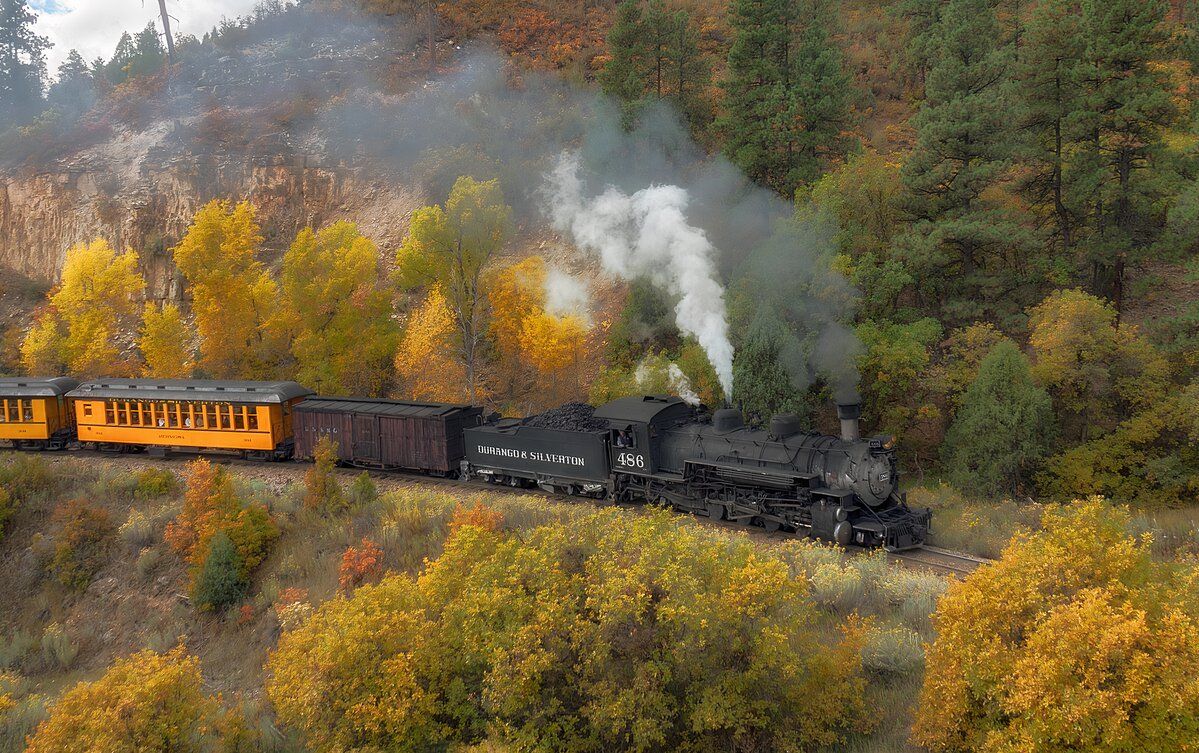 7 Best Colorado Towns For Fall With Telluride Vibes, But Better