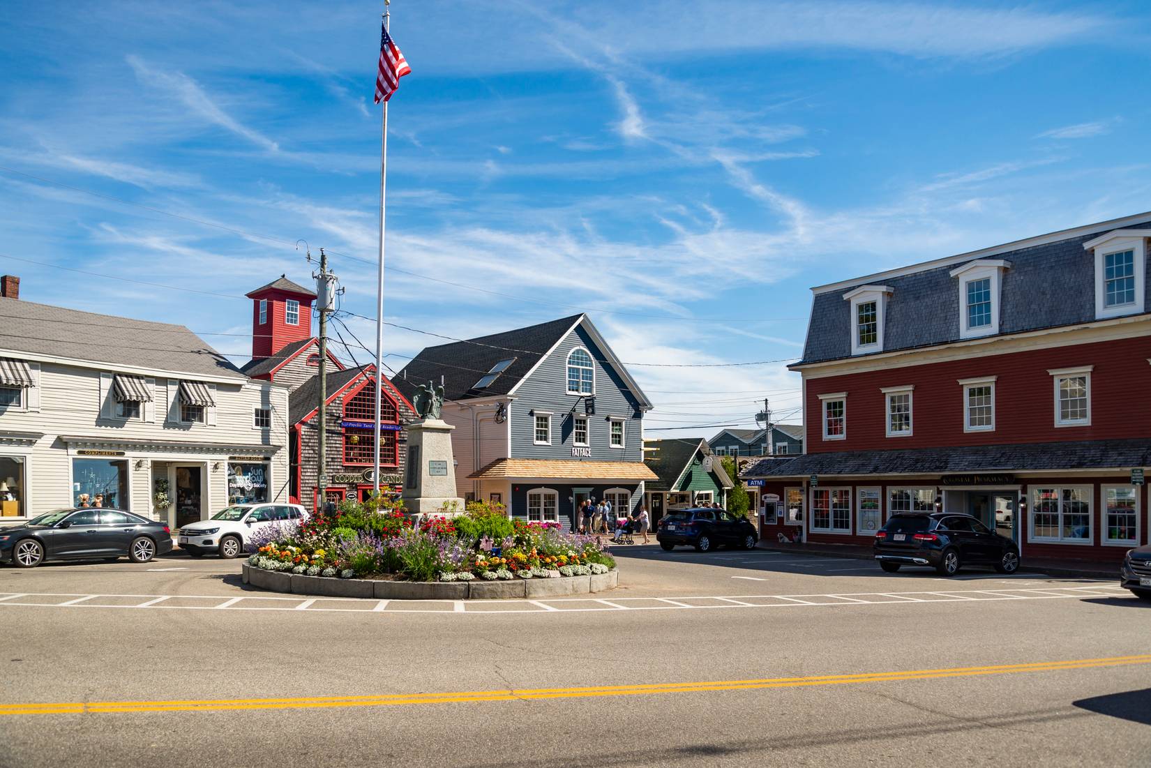 Buildings and shops in the New England town of Kennebunkport, Maine, USA
