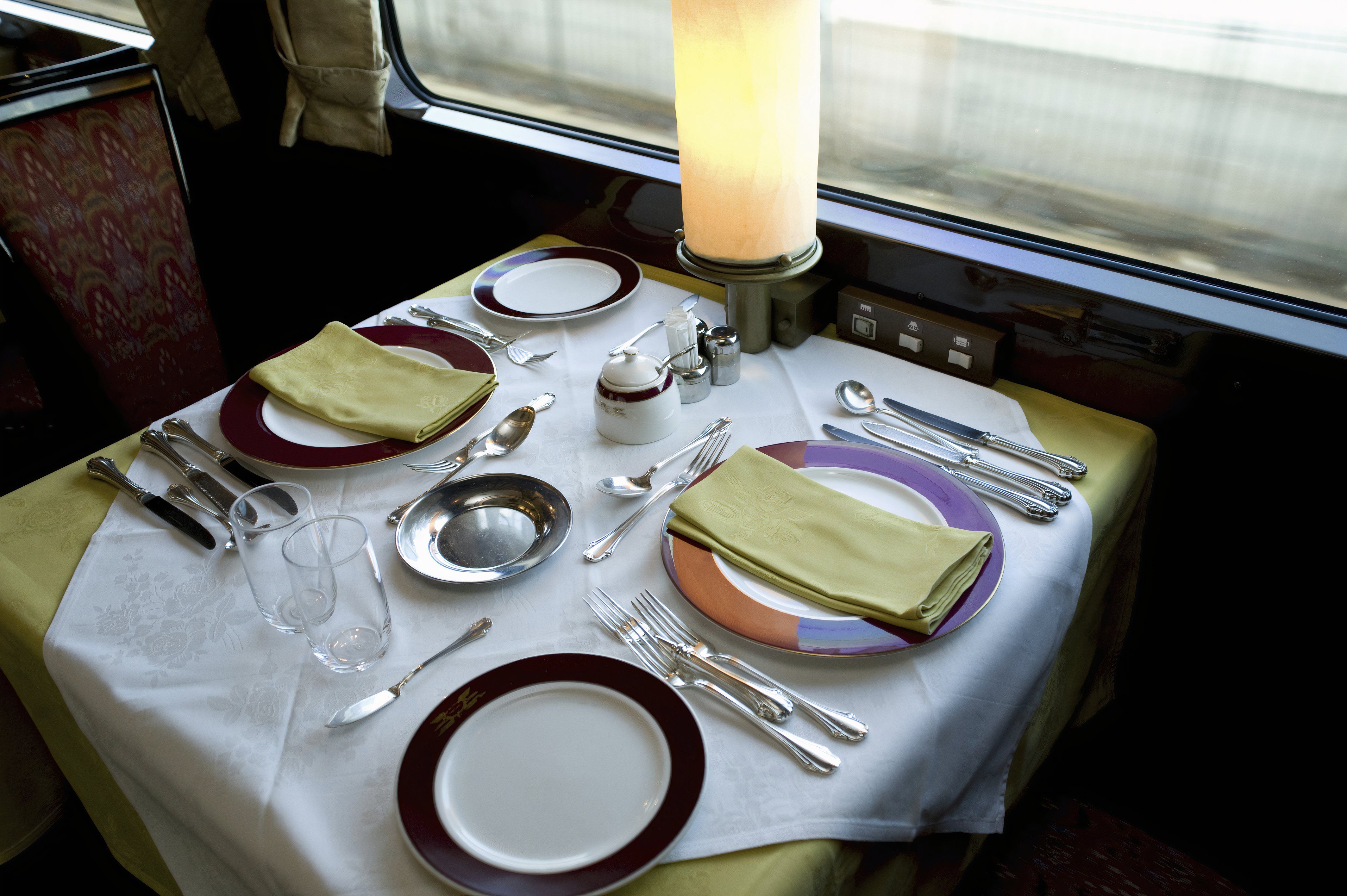 Skip Amtrak: This Is New York's Most Scenic Fall Train Ride In 2024