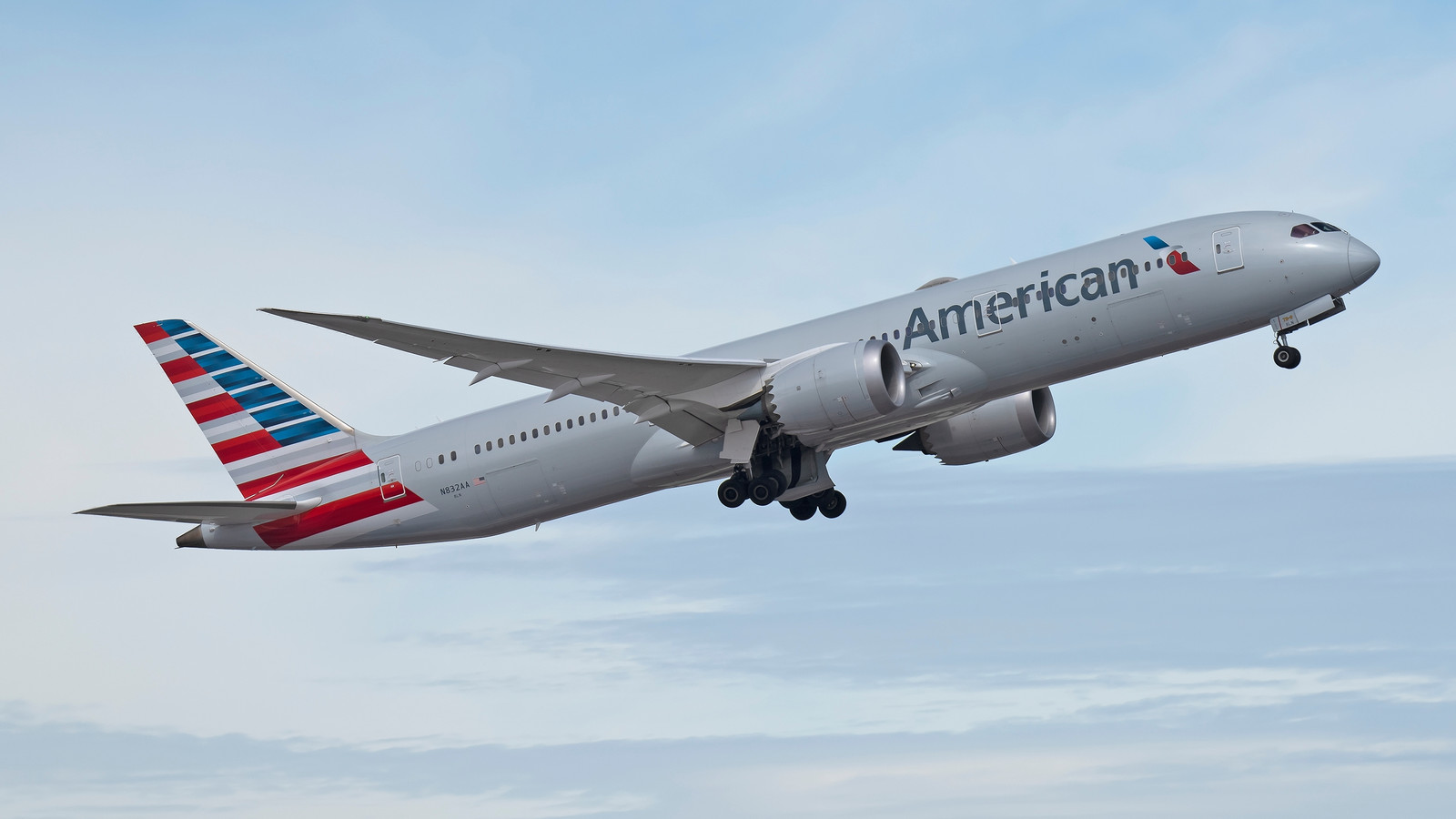 American Airlines Successfully Lands Longest Direct Flight Spanning Two ...